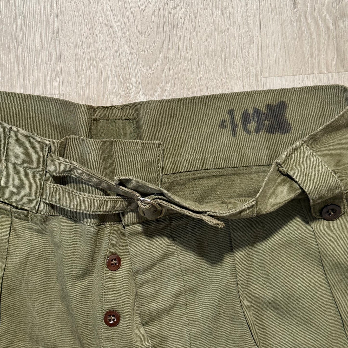 50s WWII Australian Army Jungle Shorts - W34-38 - Olive Drill - 002