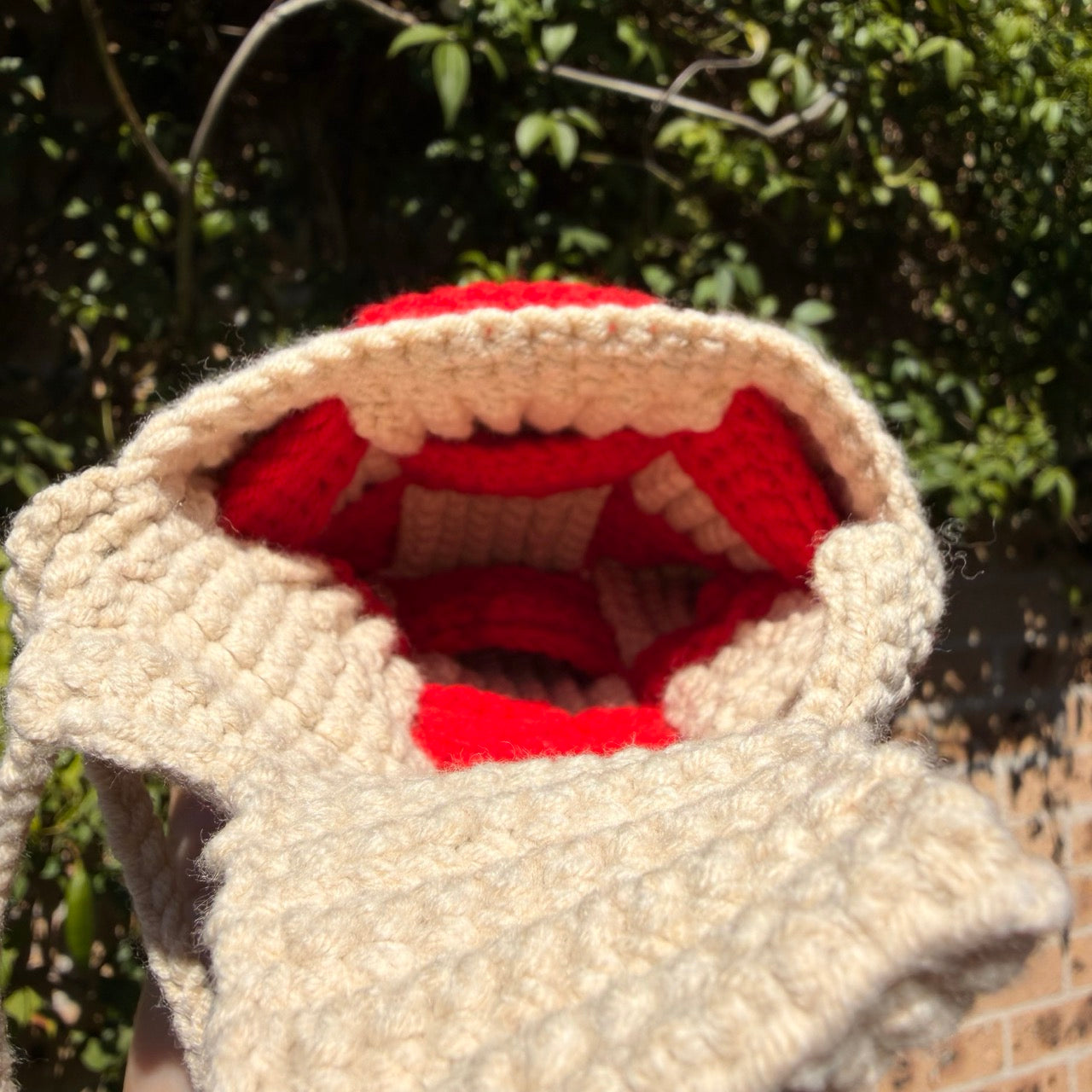 Woven Charm Crochet Wristlet Bag — Red and Cream Basket Weave Mini Purse